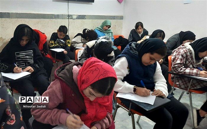 یادگیری زبان انگلیسی در زندگی مردم امری ضروری است