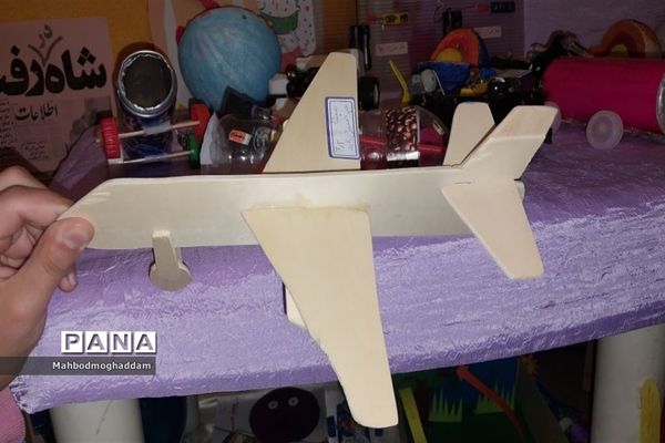 نمایشگاه  علمی دانش‌آموزان دبستان شیخ مرتضی انصاری منطقه ۱۳