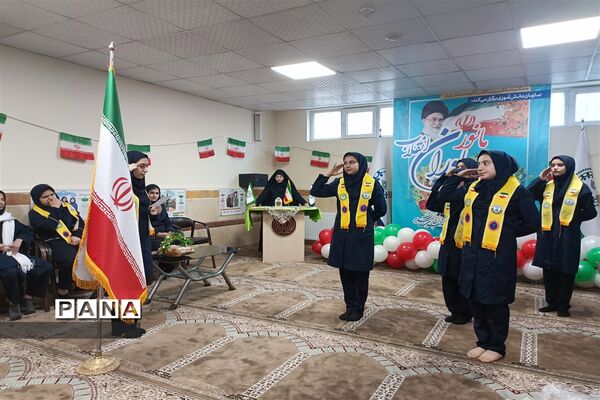 برگزاری مانور یاوران انقلاب در دبیرستان دخترانه متوسطه اول شهید محمدرضا خشکباری شهرستان قدس
