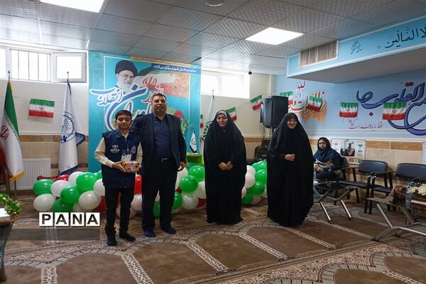 برگزاری مانور یاوران انقلاب در دبیرستان دخترانه متوسطه اول شهید محمدرضا خشکباری شهرستان قدس