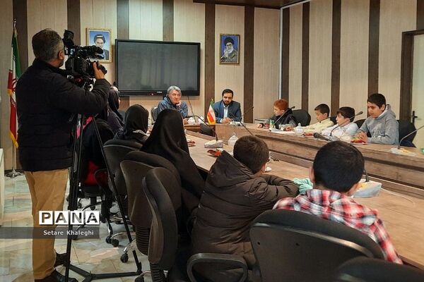 کارگاه نویسندگی برای دانش‌آموزان، در دماوند