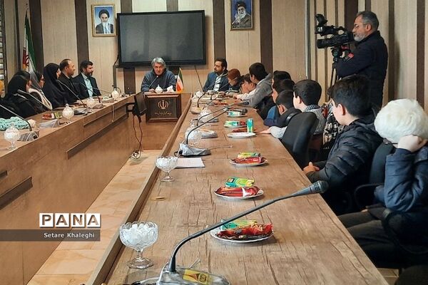 کارگاه نویسندگی برای دانش‌آموزان، در دماوند