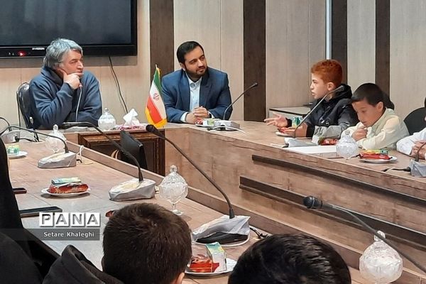 کارگاه نویسندگی برای دانش‌آموزان، در دماوند