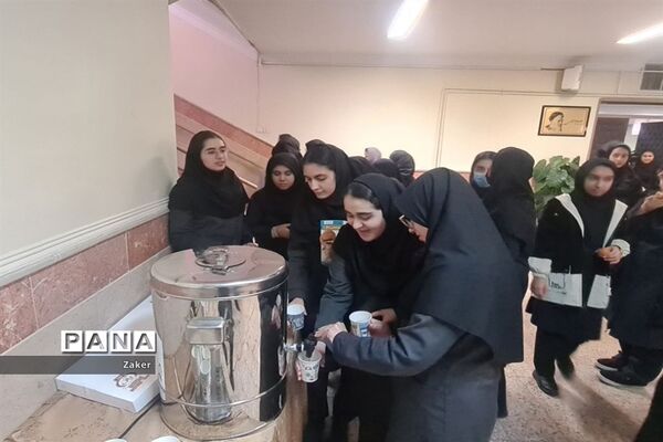 برگزاری یادواره شهدا در دبیرستان دخترانه فرهنگ ۱۳