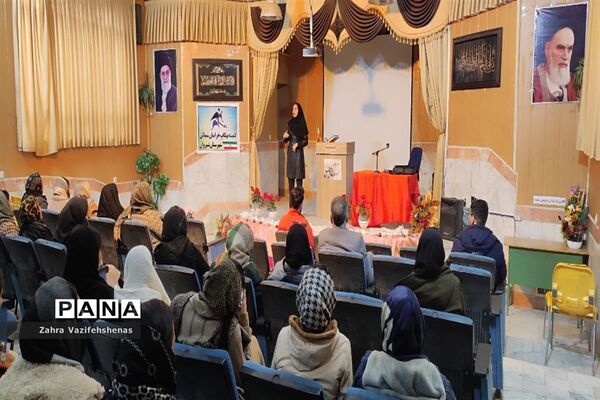 برگزاری کارگاه آموزشی تغذیه و سبک زندگی سالم در شهرستان شیروان