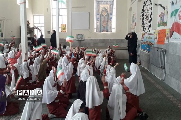 جشن پیروزی انقلاب در مدارس شهرستان مهریز