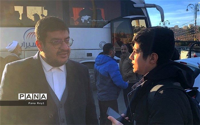 یکی از راه‌های زنده نگه‌داشتن راه شهدا برگزاری اردوهای راهیان نور برای دانش‌آموزان است