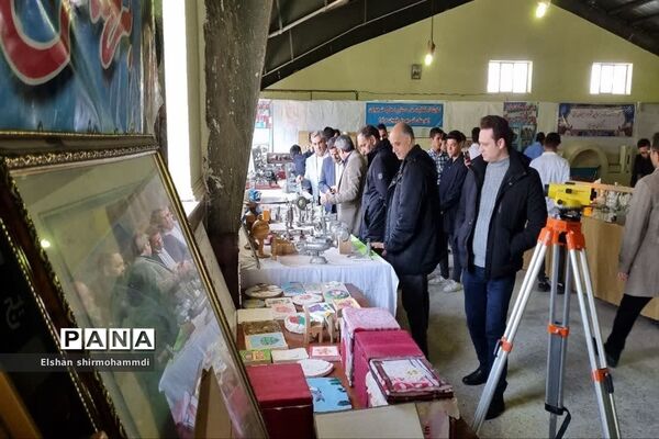 افتتاح نمایشگاه دستاوردهای هنرستان‌های مرند