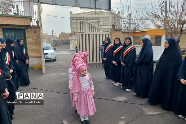 حضورخادمیاران رضوی درآموزشگاه ام‌البنین(س) اسلامشهر