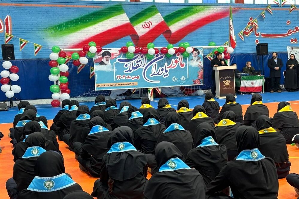 مانور یاوران انقلاب دانش‌آموزان شهرستان ورامین