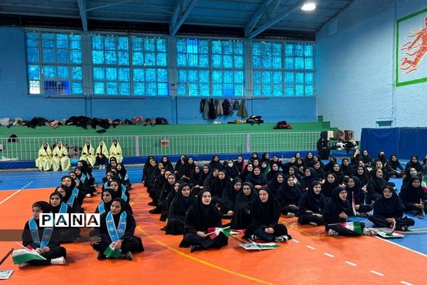 مانور یاوران انقلاب دانش‌آموزان شهرستان ورامین