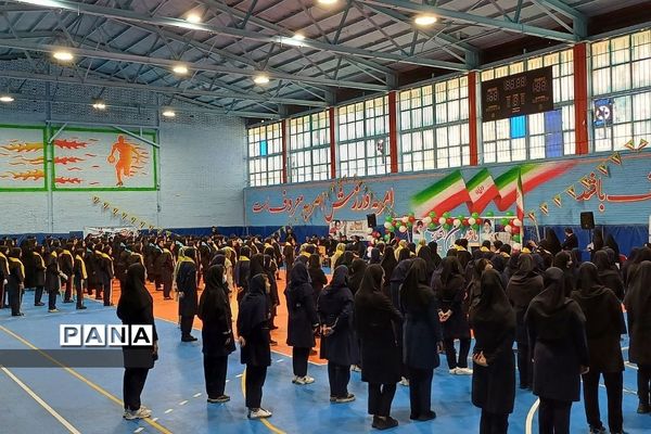 مانور یاوران انقلاب دانش‌آموزان شهرستان ورامین