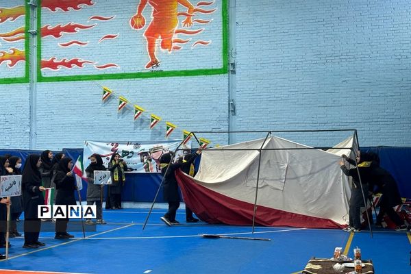 مانور یاوران انقلاب دانش‌آموزان شهرستان ورامین