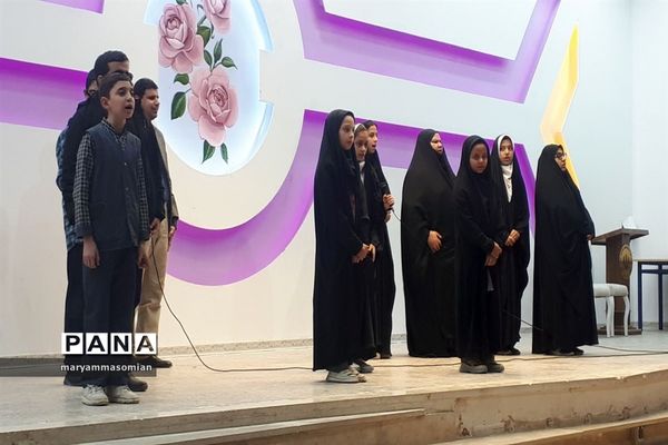 جشن انقلاب در آموزش و پرورش شهرستان ابرکوه