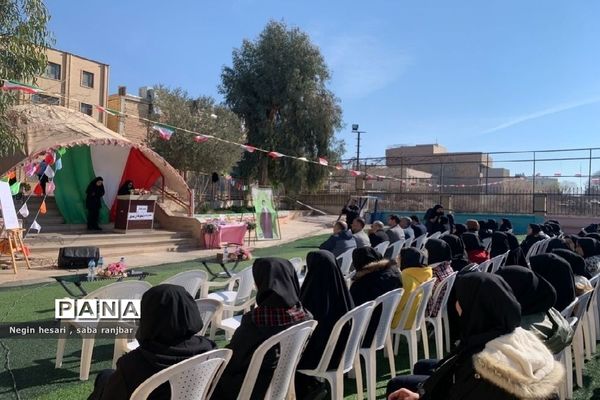 جشن باشکوه دهه فجر و تقدیر از دانش‌آموزان نمونه در شهرستان پیشوا