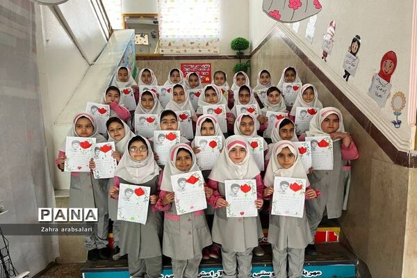 جشن باشکوه دهه فجر و تقدیر از دانش‌آموزان نمونه در شهرستان پیشوا