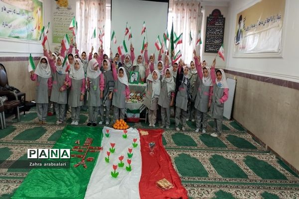 جشن باشکوه دهه فجر و تقدیر از دانش‌آموزان نمونه در شهرستان پیشوا