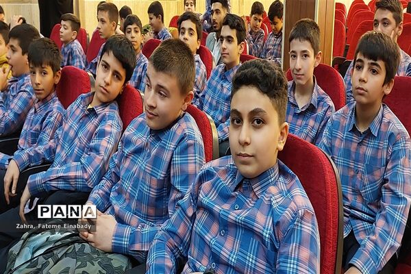 همایش بزرگمنشان انقلاب در شهرستان ملارد