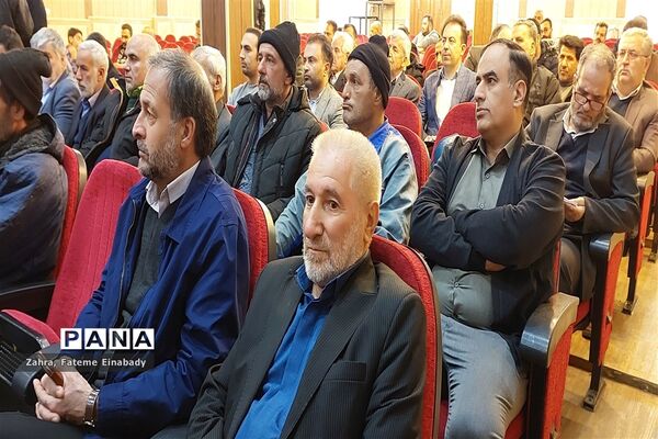 همایش بزرگمنشان انقلاب در شهرستان ملارد