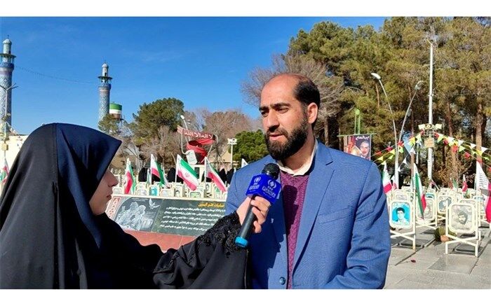 برگزاری نماز وحدت آموزش و پرورش ناحیه ۲ استان اصفهان