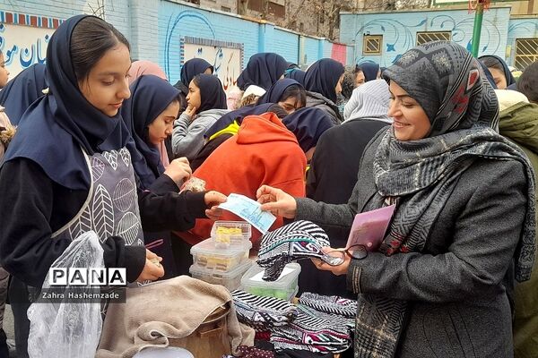 بازارچه کار و فناوری در دبیرستان ولیعصر (عج) ناحیه یک شهرری