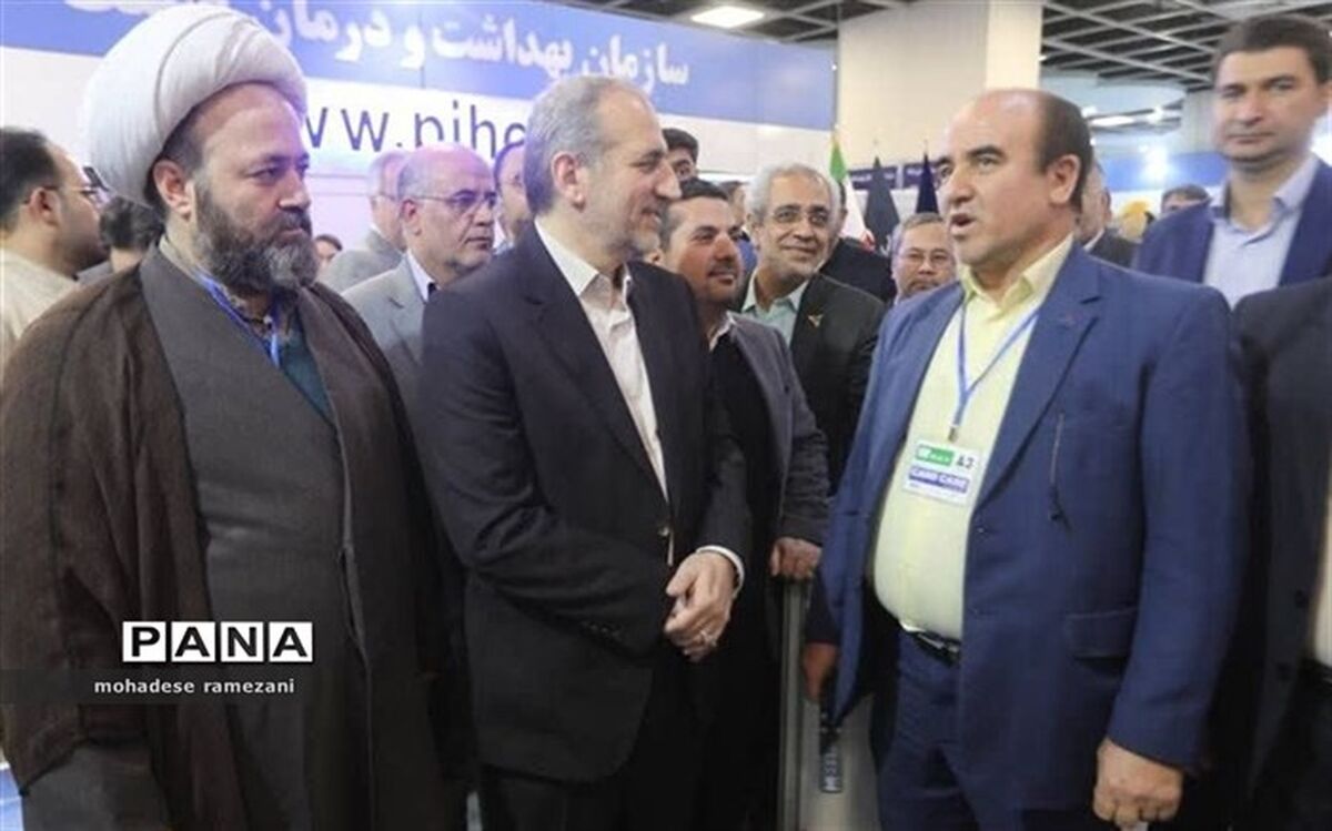 اقدامات چشمگیر صنعت نفت و گاز در دوران پس از انقلاب قابل تحسین است