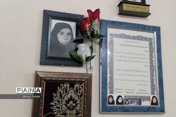 بازدید از خانواده شهید جعفری و شهیده قره داغی باحضور مسئولین صباشهر