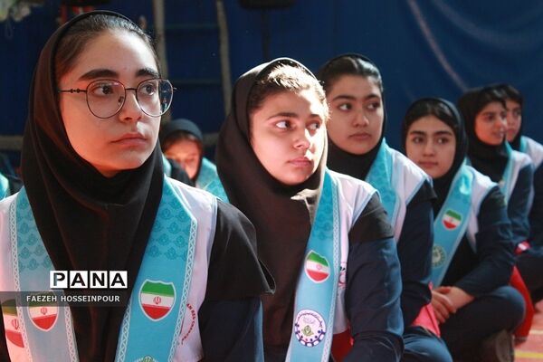 مانور یاوران انقلاب در بهارستان دو