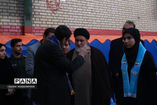 مانور یاوران انقلاب در بهارستان دو