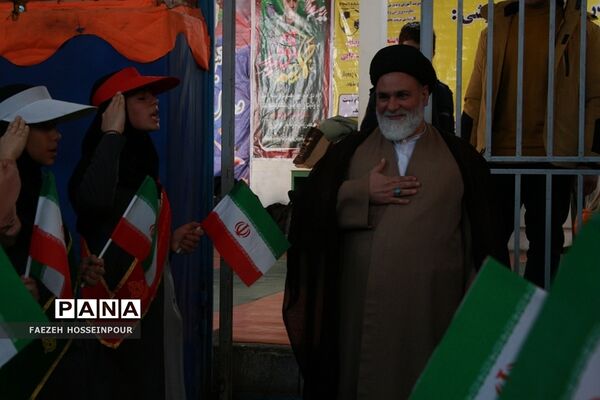 مانور یاوران انقلاب در بهارستان دو