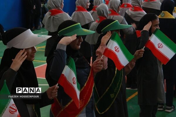مانور یاوران انقلاب در بهارستان دو
