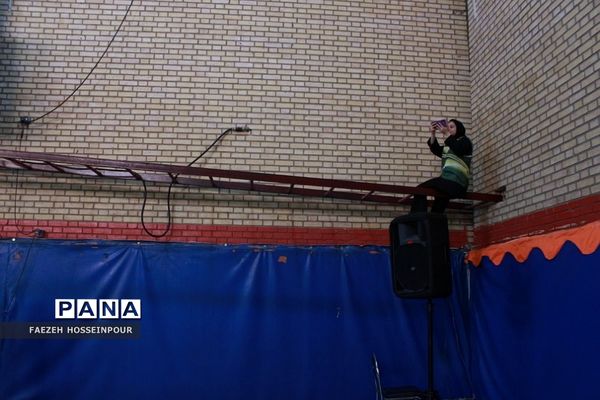 مانور یاوران انقلاب در بهارستان دو