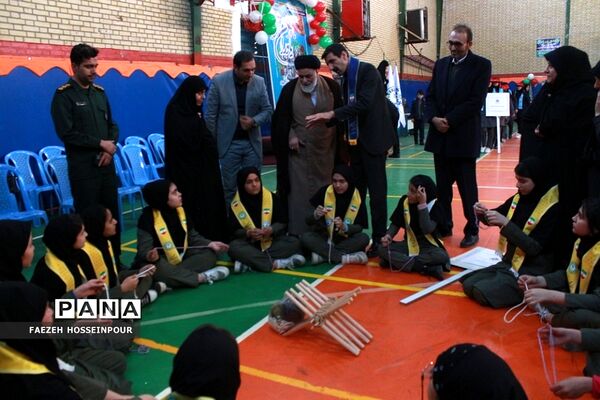 مانور یاوران انقلاب در بهارستان دو
