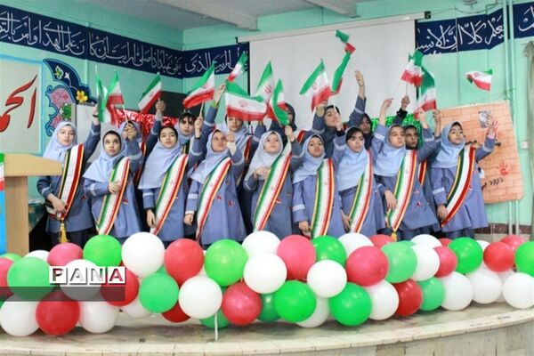 جشنواره کیک جشن انقلاب در مدرسه امام موسی کاظم (ع)