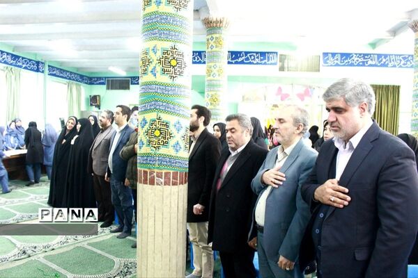 جشنواره کیک جشن انقلاب در مدرسه امام موسی کاظم (ع)