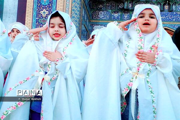 نخستین اجرای سرود «فرمانده مهدی» در مسجد جمکران