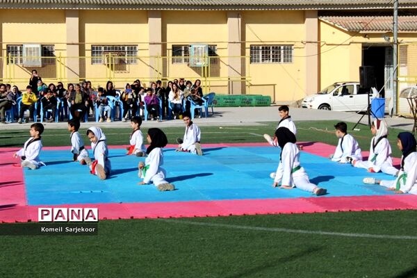 همایش تکواندو کاران در شهرستان گنبد