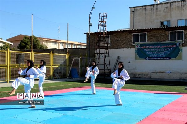 همایش تکواندو کاران در شهرستان گنبد