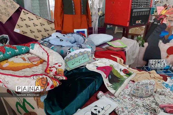 برپایی نمایشگاه انقلاب در مصلی امام خامنه ای شیروان