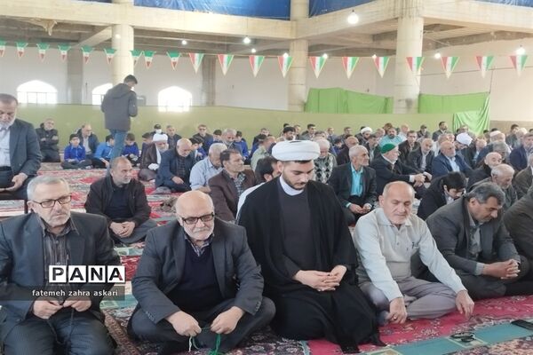 اقامه نماز جمعه در گلوگاه