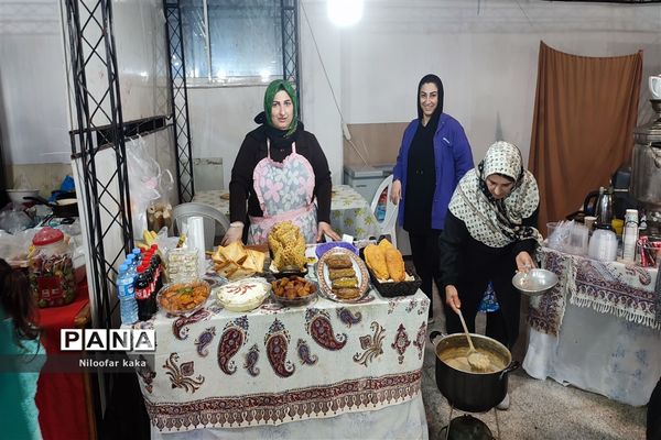 نمایشگاه گل و گیاه و سوغات درقائمشهر