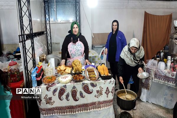 نمایشگاه گل و گیاه و سوغات درقائمشهر
