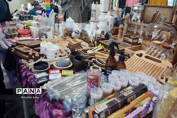 نمایشگاه گل و گیاه و سوغات درقائمشهر