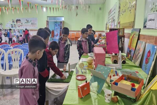 نمایشگاه  همدلی به‌مناسبت دهه فجر در بوشهر