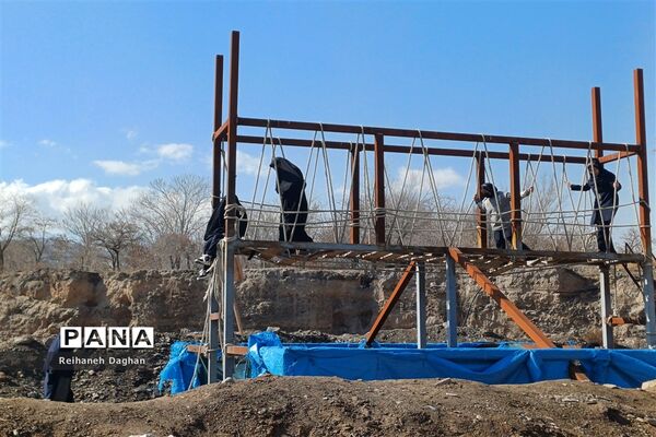 بازدید دانش‌آموزان دبیرستان  فرهنگ ام ابیها (س) ناحیه ۵  از مرکز فرهنگی و موزه دفاع مقدس