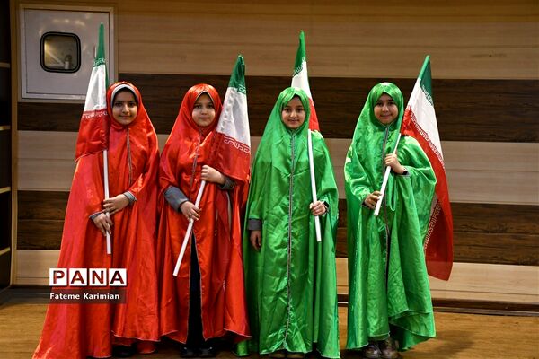 جشن سالگرد پیروزی انقلاب اسلامی در ناحیه چهار مشهد مقدس