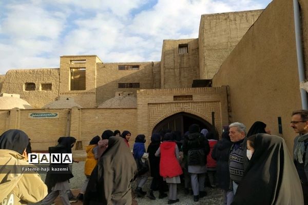 اردوی بازدید از اماکن تاریخی شهرستان پیشوا