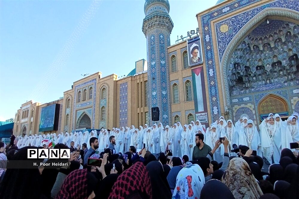 نخستین اجرای سرود »فرمانده مهدی» در مسجد مقدس جمکران-2