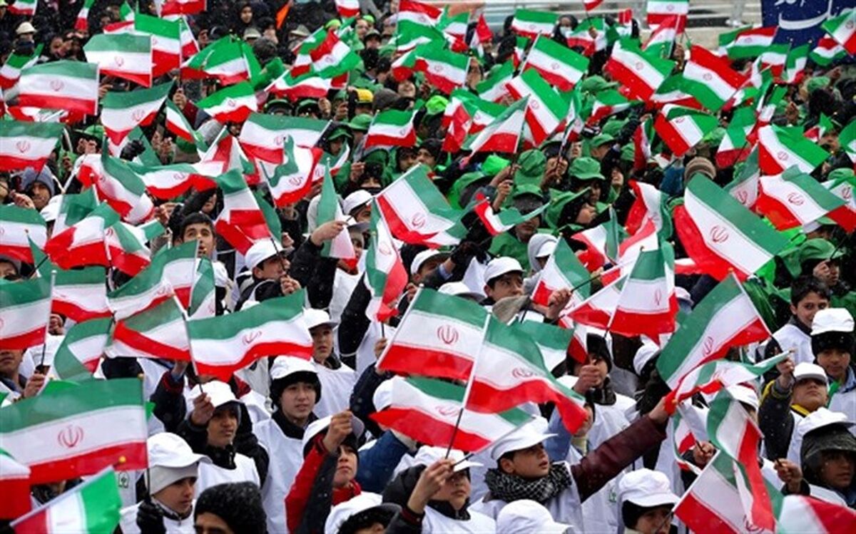 ۲۲ بهمن مظهر وحدت و اراده ملی ایرانیان در پایبندی به آرمان‌های انقلاب‌