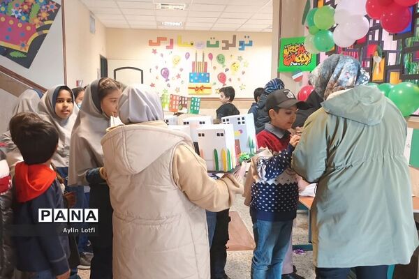 دهه فجر و مبعث رسول الله در دبستان ۱۵ خرداد
